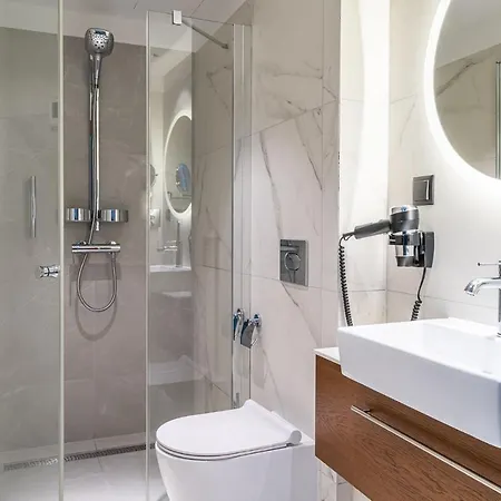 Apart Otel Rentplanet - Centrum 3*