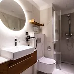 Lägenhetshotell Rentplanet - Centrum 3*