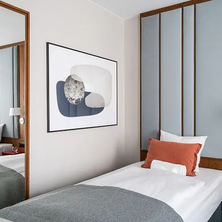 Rentplanet - Centrum 3*