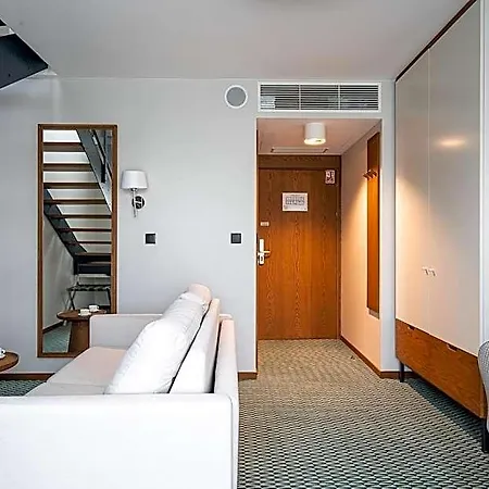 Rentplanet - Centrum 3* Wroclaw