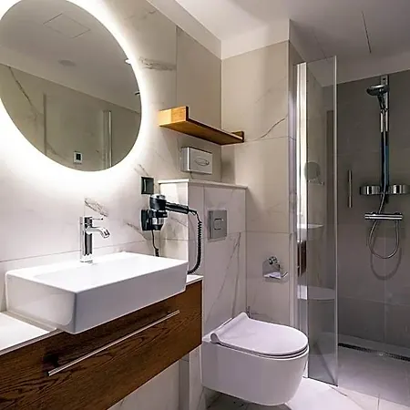 Apart Otel Rentplanet - Centrum 3*