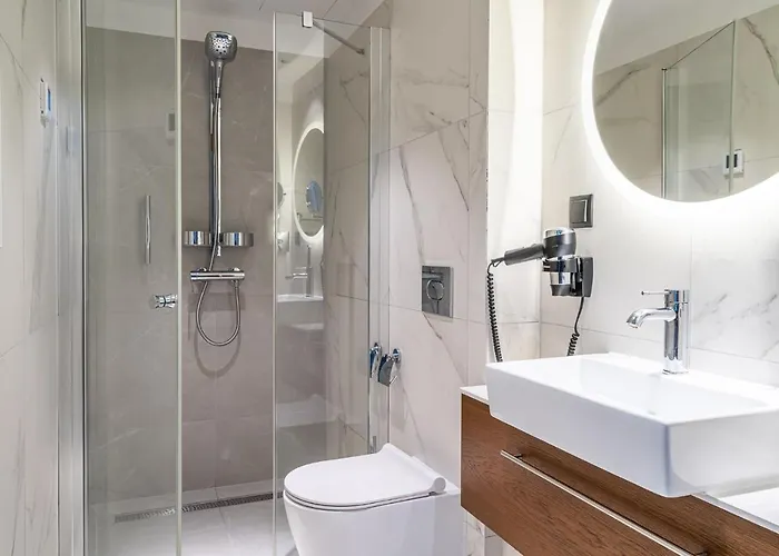 Aparthotel Rentplanet - Centrum 3*